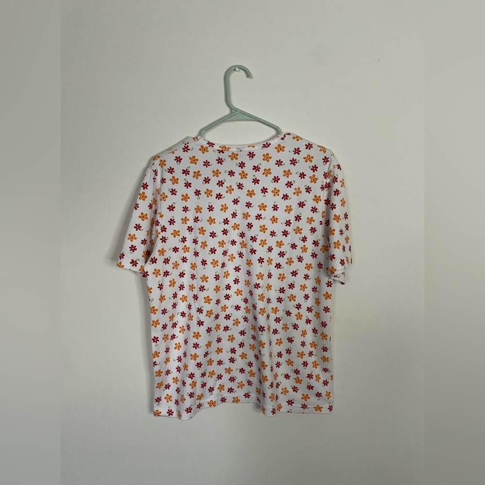 CABINCREEK - Beautiful white floral T-Shirt - Sz L/G - Picture 3 of 3